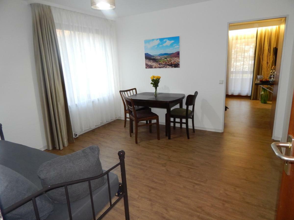 Free Apartment - Bei Den Thermen Бад-Урах Экстерьер фото